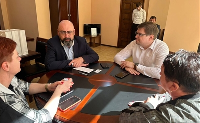 ТЕЙМУРАЗ ХИШБА ПРОВЕЛ ВСТРЕЧУ С ДЕЛЕГАЦИЕЙ ИЗ КАЛУЖСКОЙ ОБЛАСТИ