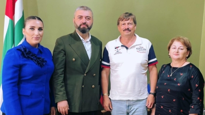 МИНИСТР ТУРИЗМА ВСТРЕТИЛСЯ С ПРЕДСТАВИТЕЛЯМИ СОЮЗА ЖЕНЩИН АБХАЗИИ И ФОНДА ПРЕЗИДЕНТСКИХ ГРАНТОВ РФ